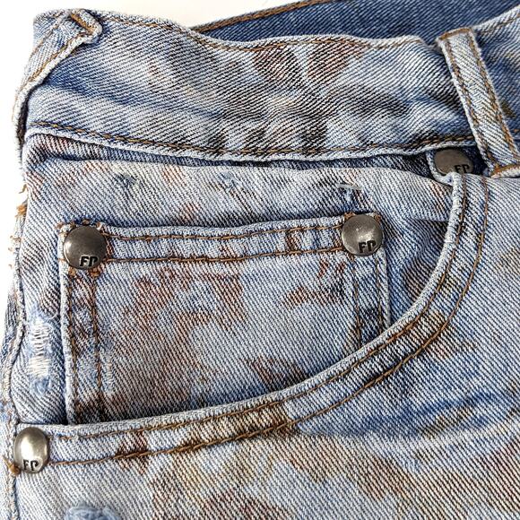 Free People Floral Print Denim Jean Shorts Faded Raw Hem Distressed Destroyed 29 - Picture 5 of 9